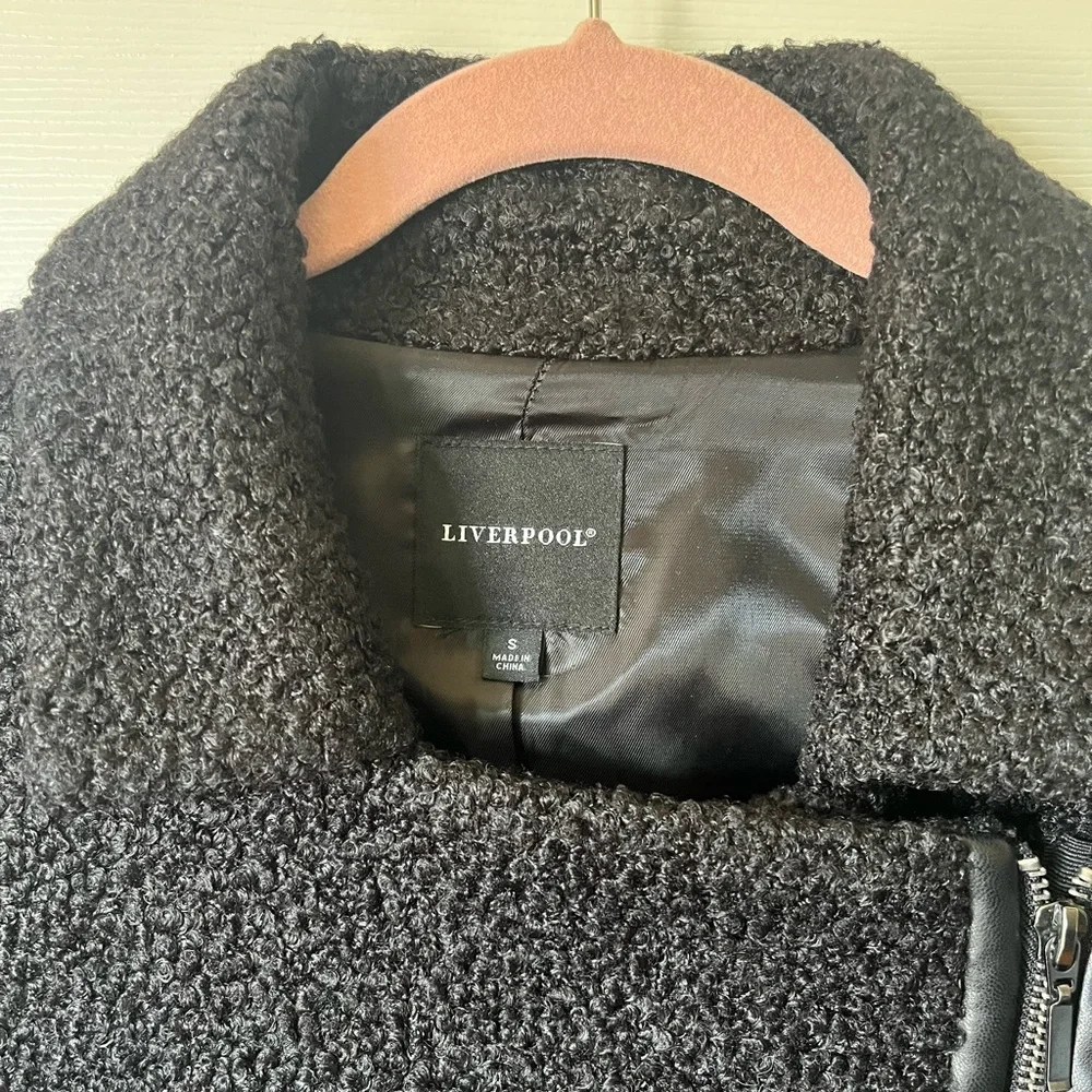Liverpool Jacket - Picture 3 of 4